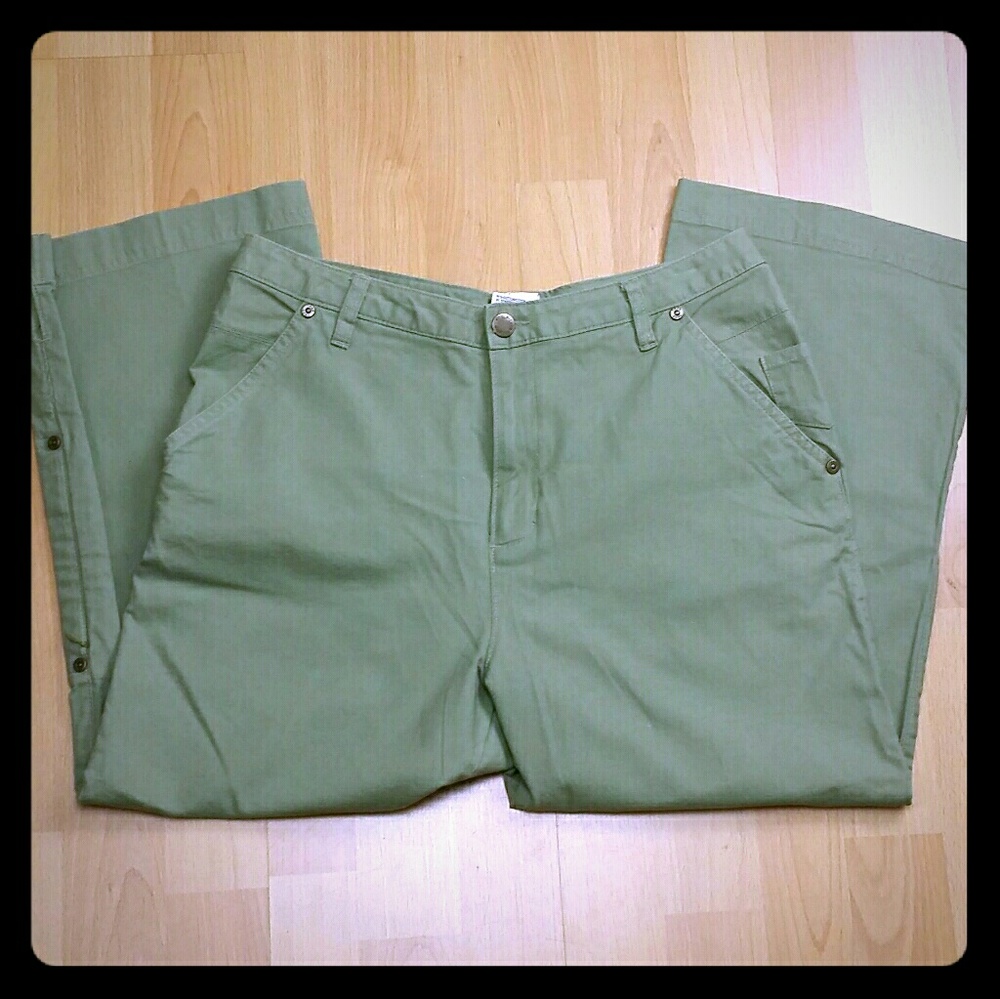 Woolrich Woman's Sage Green Pants Size 6 Zipper